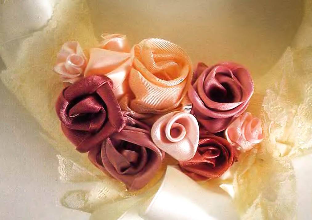 Мк розы из атласных лент.роскошные цветы. (много фото)
