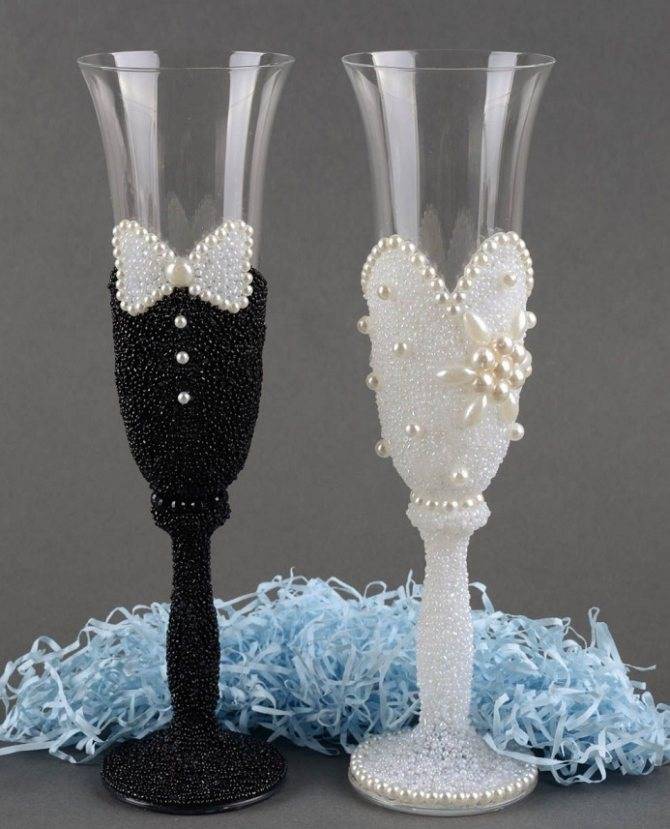 Свадебные бокалы своими руками: мастер-класс современного торжественного украшения