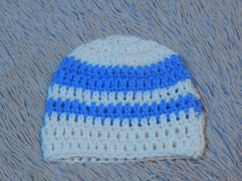 Четыре шапочки с ушками для младенцев - вязание - страна мам