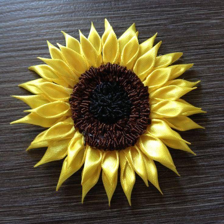 Делаем солнечный цветок — подсолнух из лент