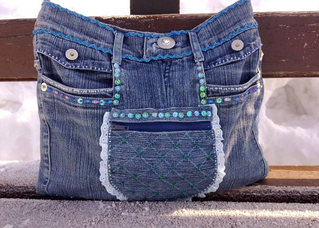 Стильно и бюджетно: 17 крутых идей по переделке старых джинсовых вещей