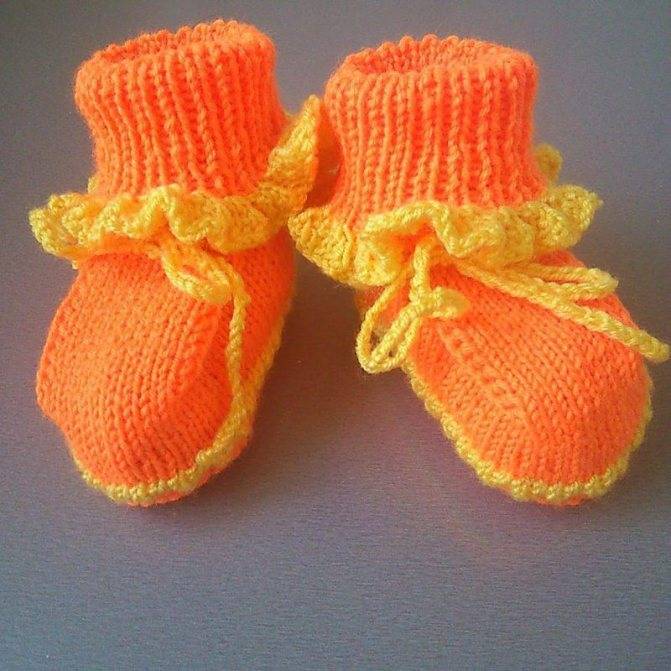 Пинетки без шва спицами – первая обувь для малыша своими руками