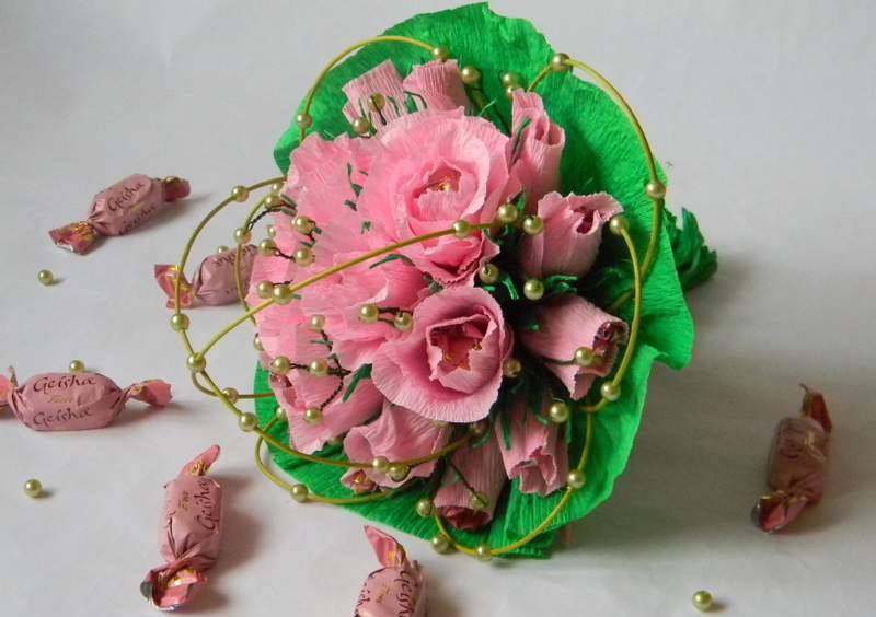 Букет из конфет – 105 фото + инструкция как сделать красивый и оригинальный сладкий букет