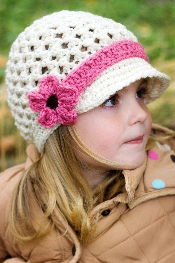 Шапка для девочки крючком на весну, зиму, осень: схемы и описание. как связать детскую шапку для девочки крючком с ушками, микки маус, шлем?