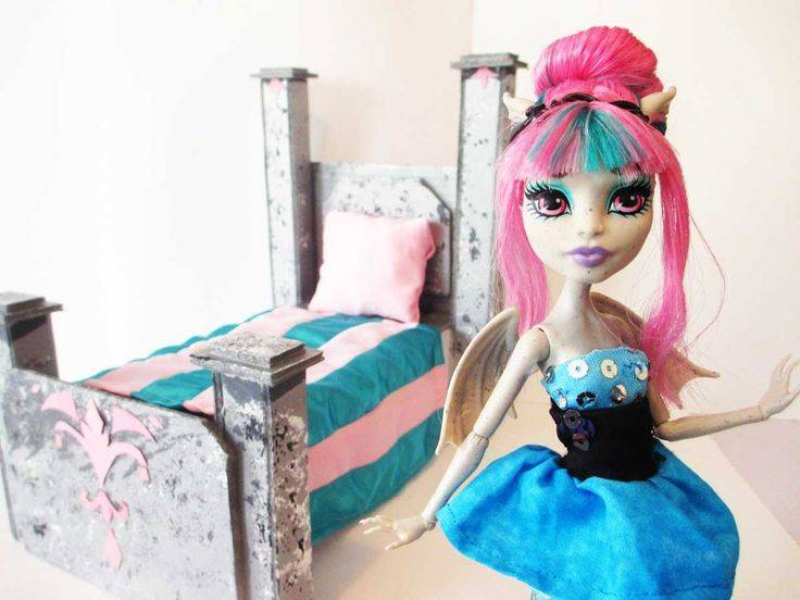 Как можно сделать мебель для кукольного домика барби своими руками: основные идеи и материалы