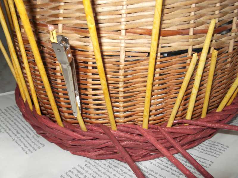 Плетем корзинки из газетных трубочек: мастер-классы опытных мастериц