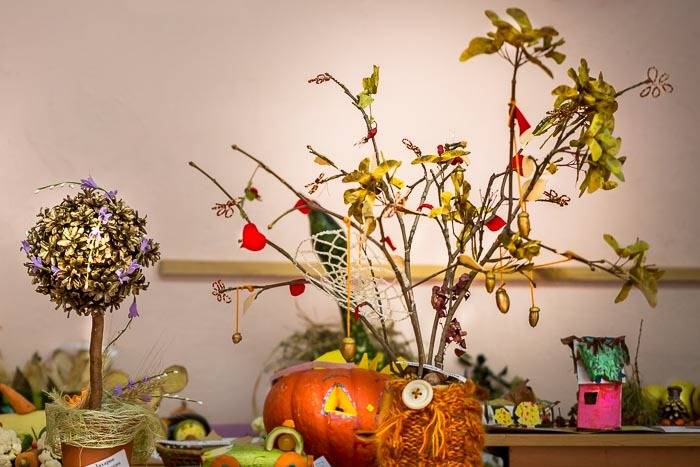 Красивая экибана из листьев своими руками "осень" :: syl.ru
