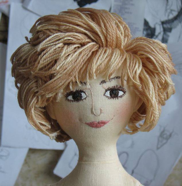 Волосы для куклы – особенности, виды и интересные идеи :: syl.ru