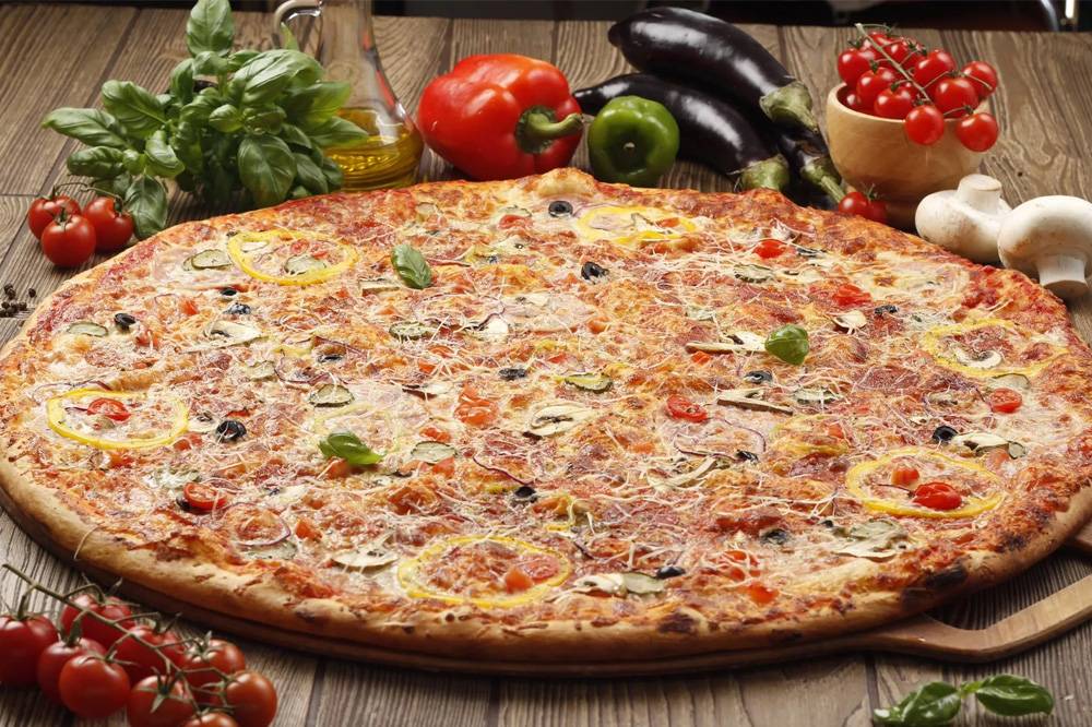 Самые вкусные начинки для пиццы: 11 лучших рецептов