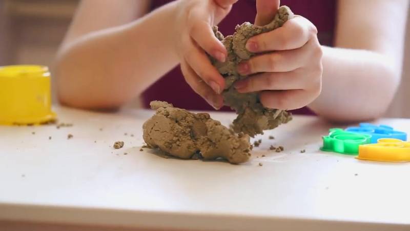 Кинетический песок своими руками в домашних условиях: как сделать, рецепты