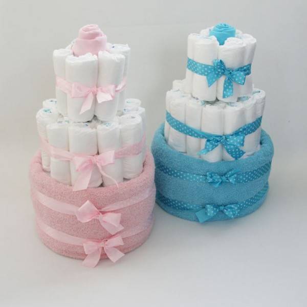 Букет из памперсов для новорожденных, торт из памперсов и другие подарки