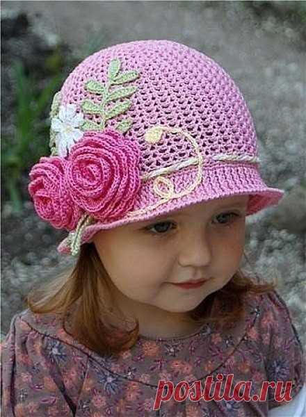 Летняя шапочка амарант крючком для девочки • мк в ролике - вязание - страна мам
