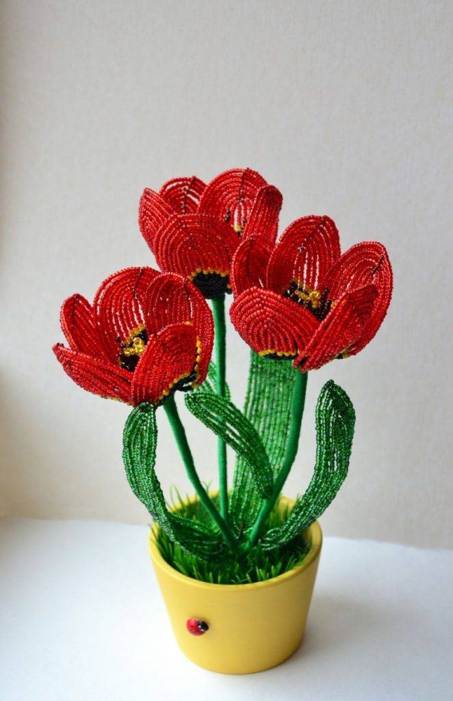 Как сделать красивые тюльпаны из бисера своими руками: схема плетения