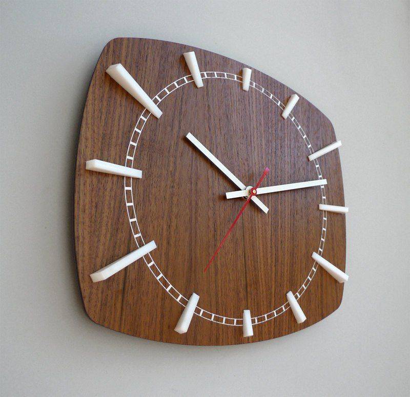 Оригинальные часы из дерева своими руками