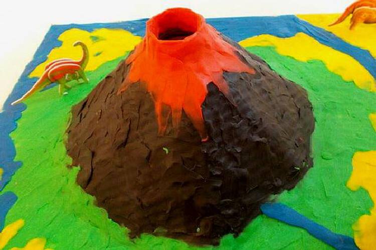 Как сделать вулкан из пластилина своими руками: модель и выполнение поэтапно в домашних условиях
