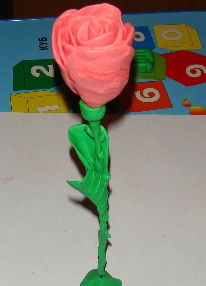 Как сделать розу из пластилина своими руками — мастер-класс для детей с фото и описанием процесса лепки
