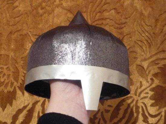 Рыцарские шлемы, средневековые шлемы крестоносцев