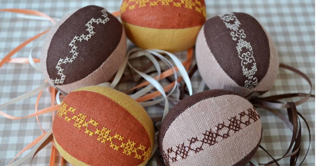 Пасхальные яйца из флиса и другие сувениры своими руками