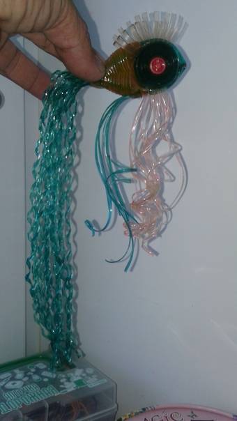 Изготовление поделок из капельницы рыбки и чертика: пошаговая инструкция плетения из пластиковых трубочек