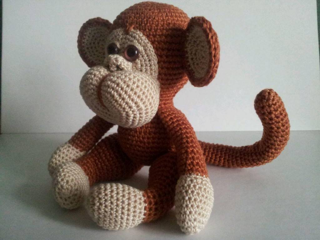 Озорная обезьянка амигуруми крючком | hi amigurumi