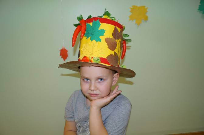 Осенняя шляпа-поделка для детского конкурса