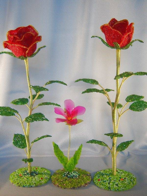 Как сделать розу из бисера | видео как сплести сложный объемный цветок своими руками. пошаговый мастер-класс + 115 фото цветков из бисера
