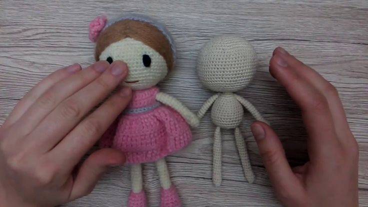 Вяжем куклу своими руками мастер-класс. как связать куклу крючком или спицами — схемы и описание. как сделать волосы вязанной кукле?