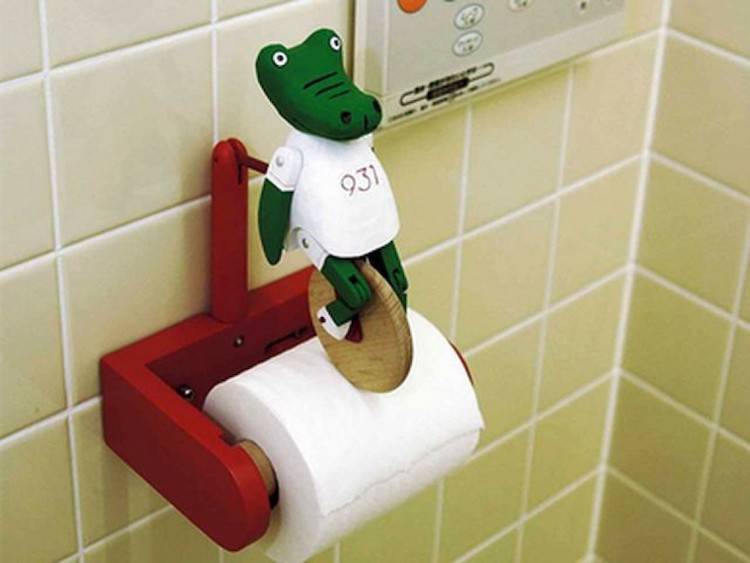 Держатель туалетной бумаги своими руками: несколько интересных вариантов