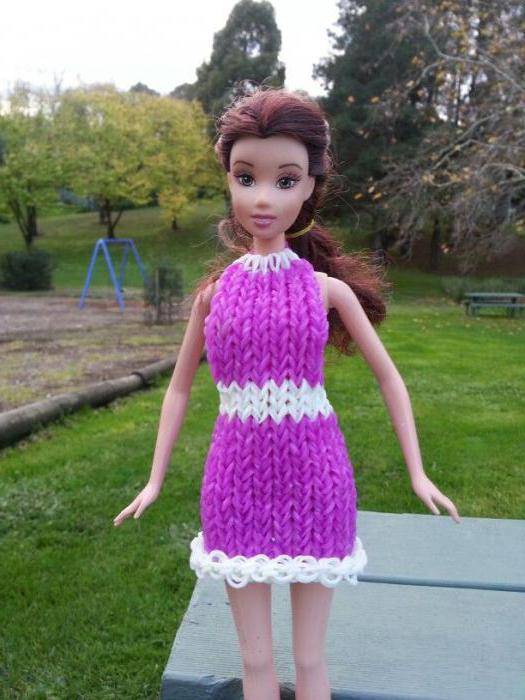 Как сплести из резинок одежду для куклы: мастер-класс по нескольким способам плетения