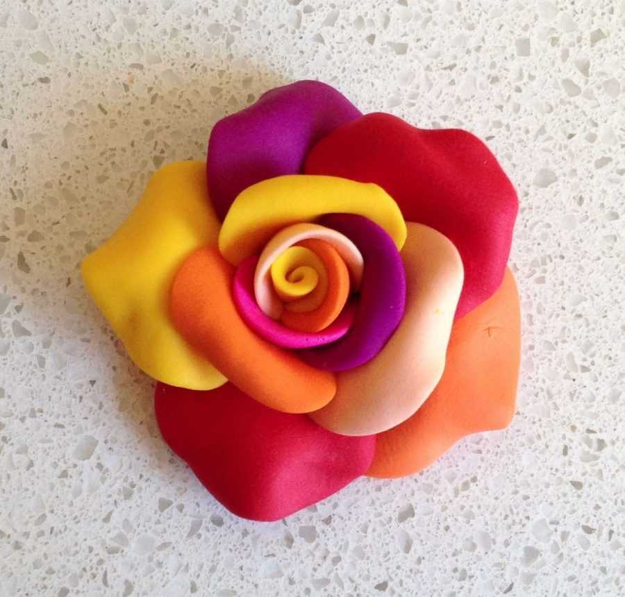 Как сделать цветок из пластилина разными способами