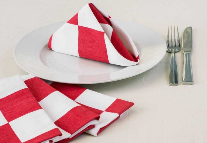 Сервировочные салфетки-подложки для тарелок
