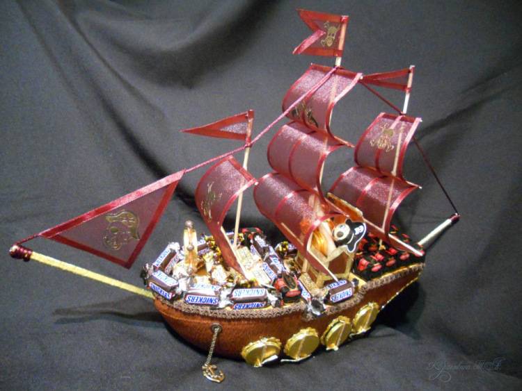 Украшение праздника. подарочный корабль из конфет своими руками (фото, мастер-класс)