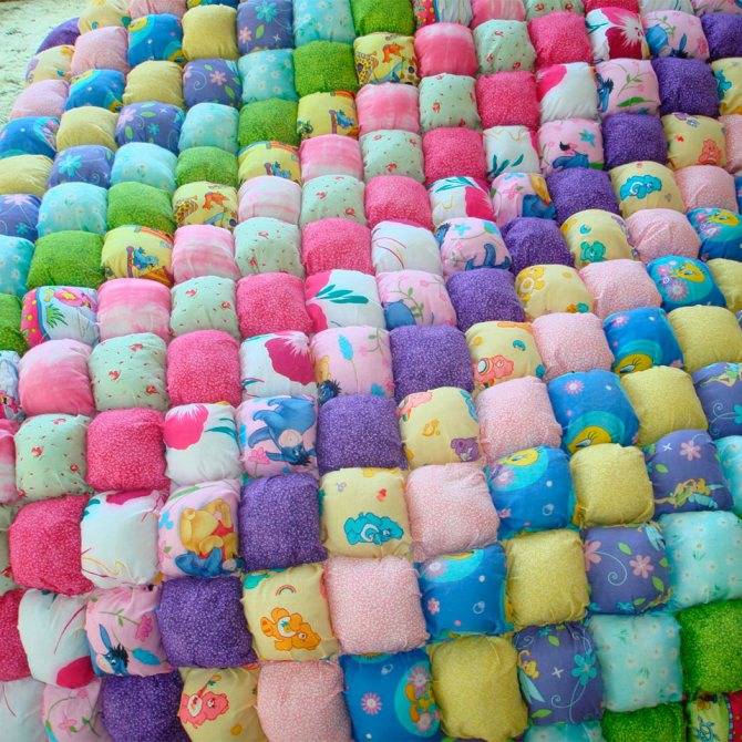 Как сшить одеяло бонбон своими руками: техника bubble quilt