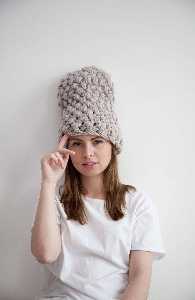 Женские шапки вязаные спицами. 112 фотографий. | raznoblog - сайт для женщин и мужчин