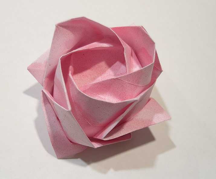 Оригами роза из бумаги: кавасаки для начинающих рукодельниц