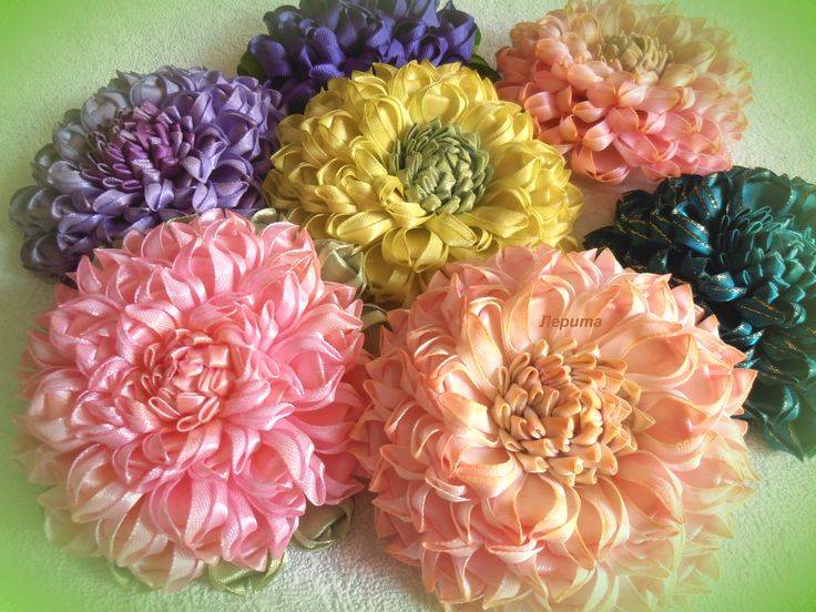 Георгины канзаши: как сделать цветок из атласных лент своими руками с фотографиями и видео