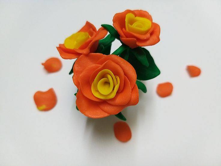 Как сделать розу из пластилина своими руками: изучаем новое хобби