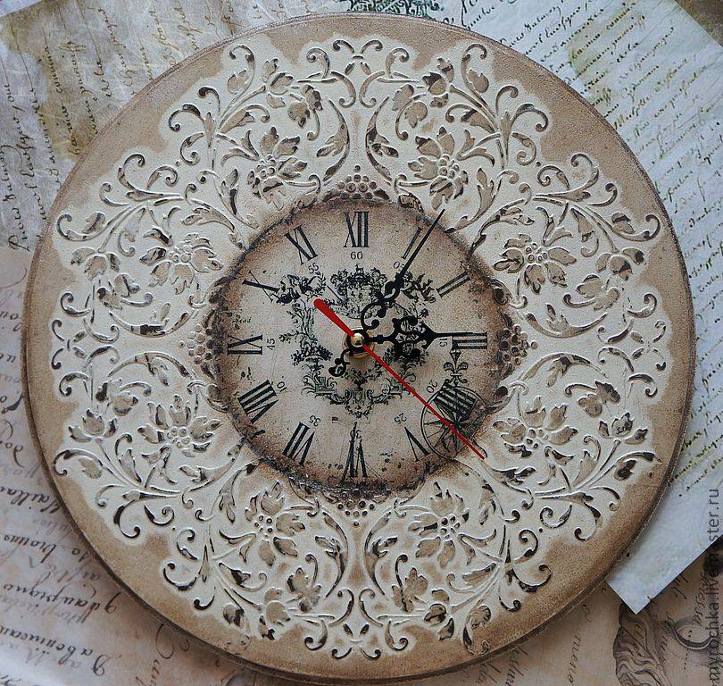 Часы своими руками: пошаговая инструкция как сделать и украсить часы (135 фото)