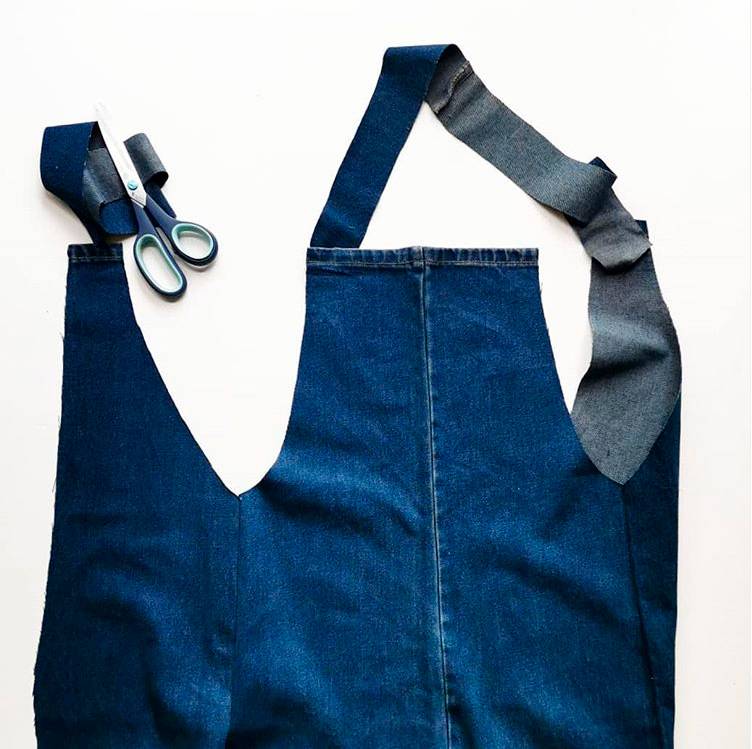 Фартук из джинсов своими руками: создаем уютные предметы быта для кухни самостоятельно