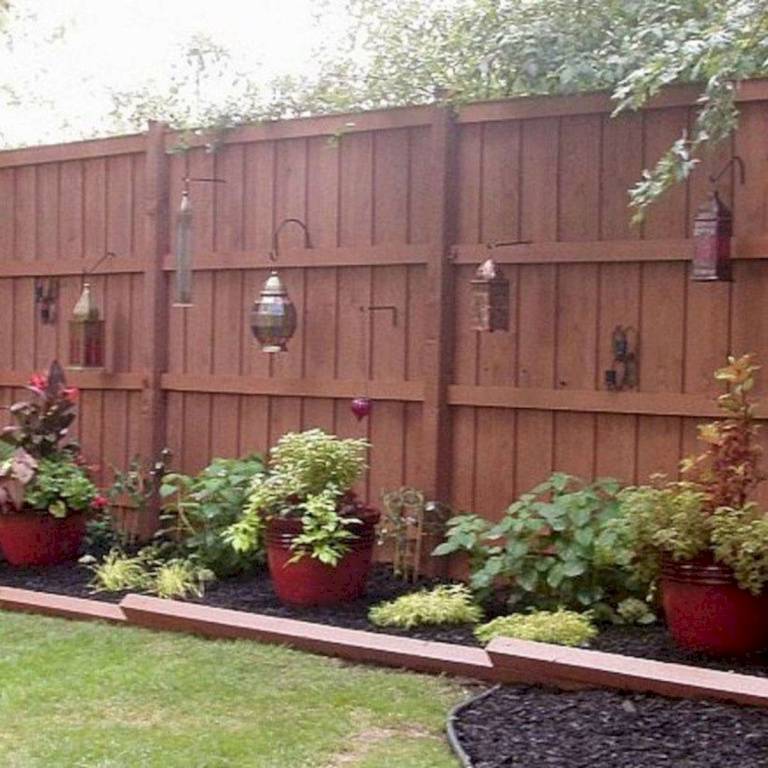 Дачный забор: выбор для загородного дома, самый дешевый вариант для дачи, материалы для ограждений
