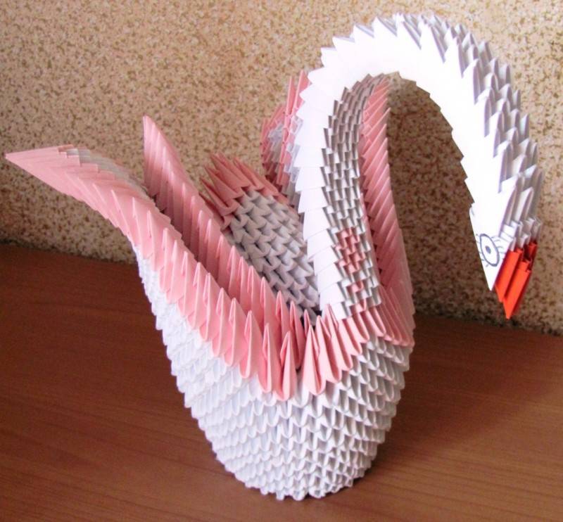Пошаговая инструкция для начинающих как сделать оригами лебедь из бумаги по модулям, виды моделей