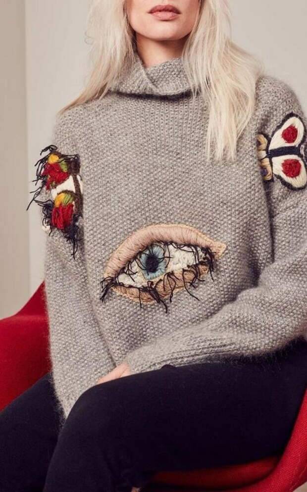 Как украсить вязаный свитер бисером с примерами