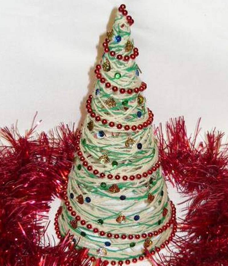 Делаем новогоднюю елку из ниток и клея пва: мастер-класс с пошаговыми фото