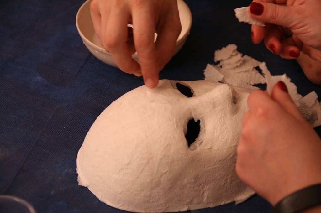 Как сделать маску из папье маше  театральную, венецианскую