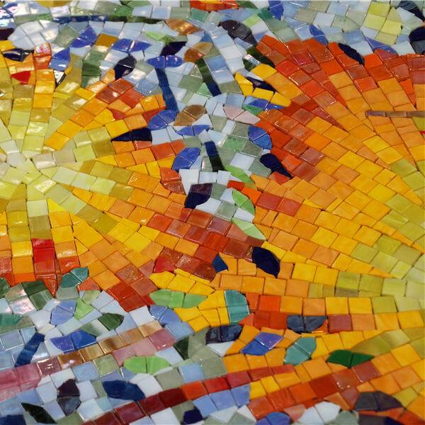 Стеклянная мозаика: как выложить самостоятельно сплошными листами и панно?