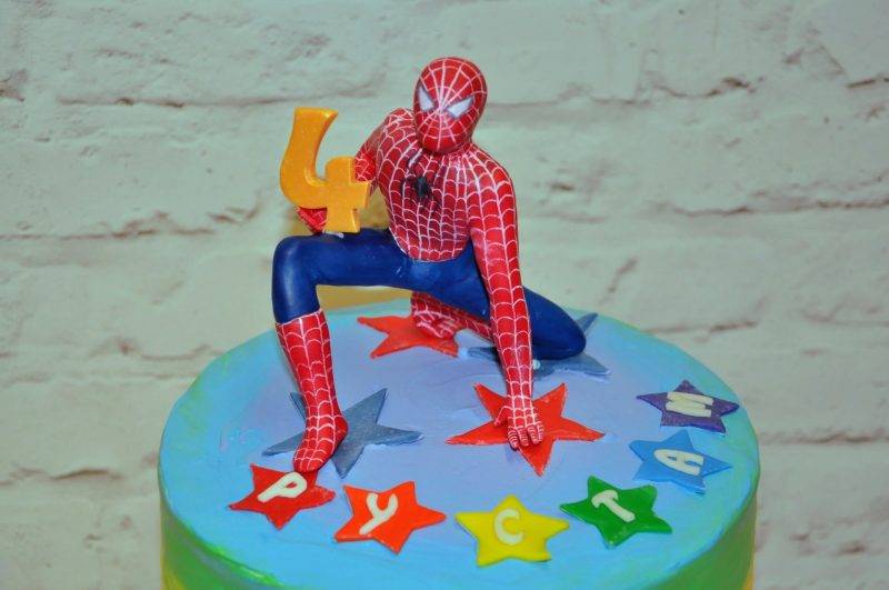 Торт человек паук: оформление из крема своими руками, украшение фигурками из пряников