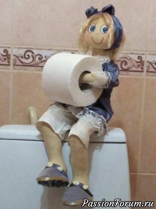 Храним туалетную бумагу красиво и удобно.