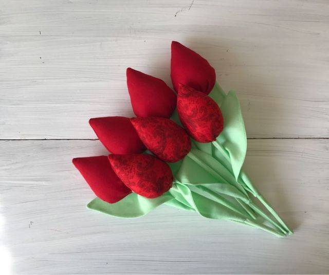 Как сделать тюльпан из бумаги? учимся легко и быстро делать тюльпаны своими руками
