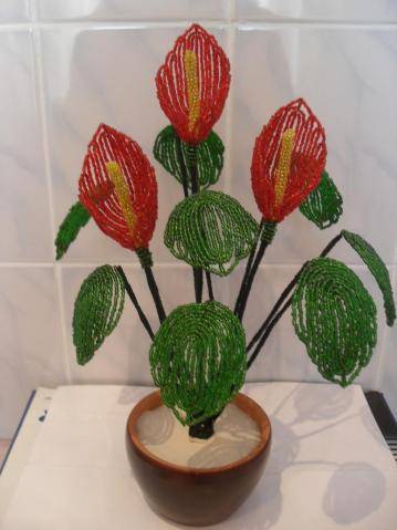 Каллы из бисера: элегантные цветы своими руками (фото)