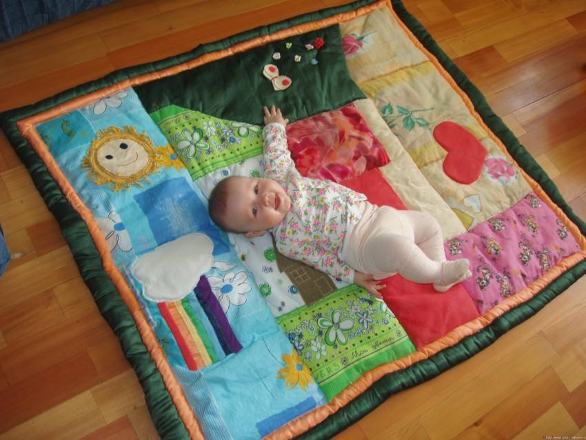 Как сделать детский коврик своими руками :: инфониак